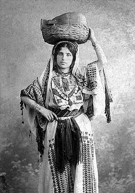 Embroidery in Arab History
